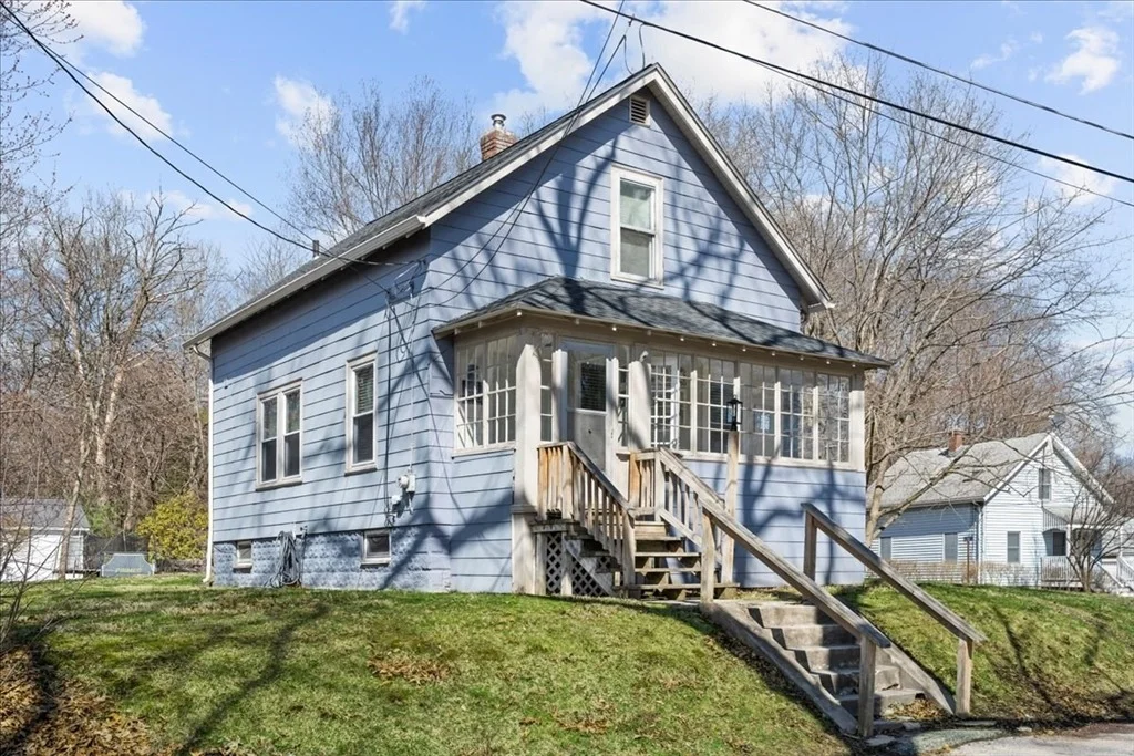 Photo of 88 Shore Dr
