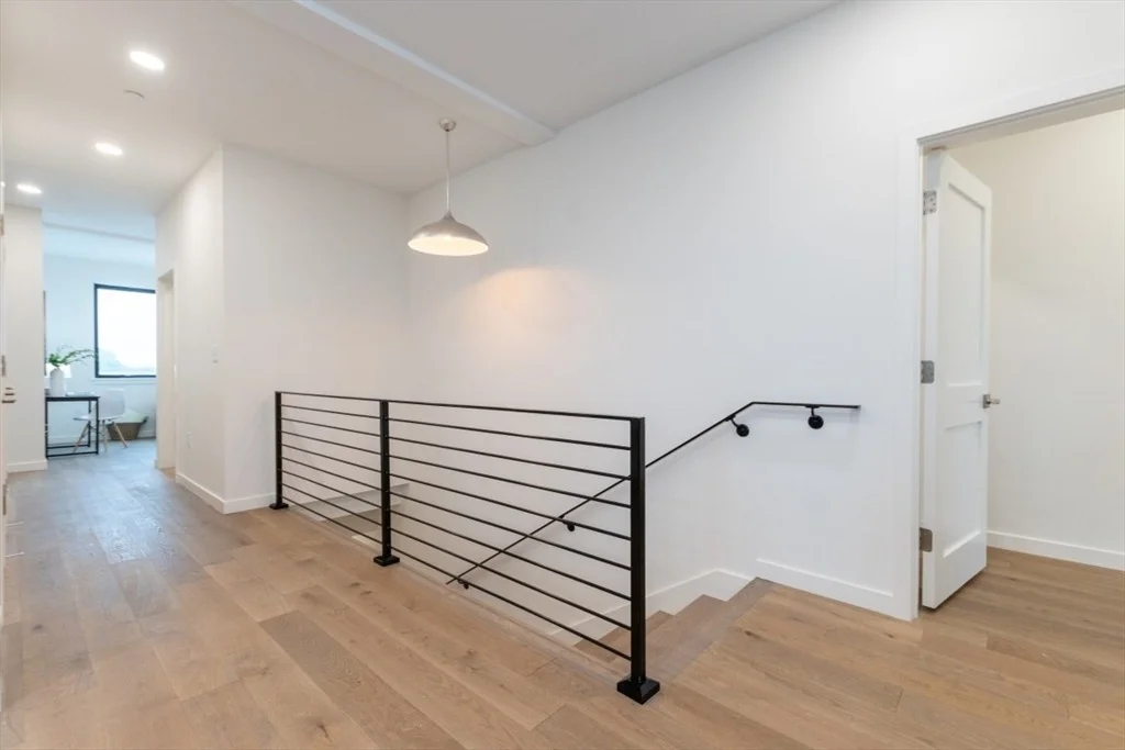 Photo of Unit PH at 80 Broadway