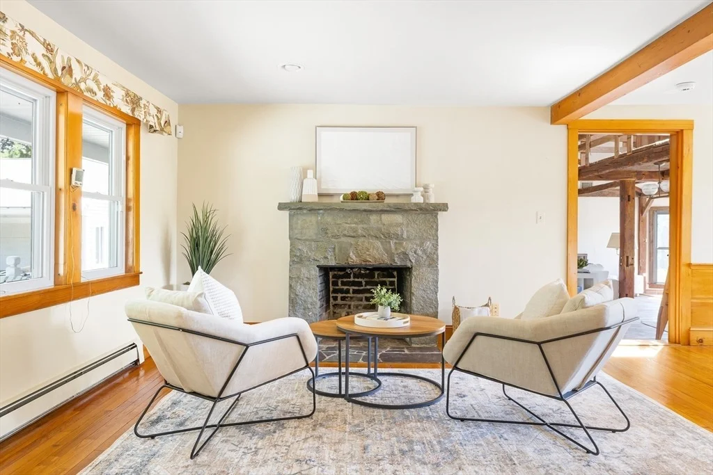 Photo of 32 Everett St
