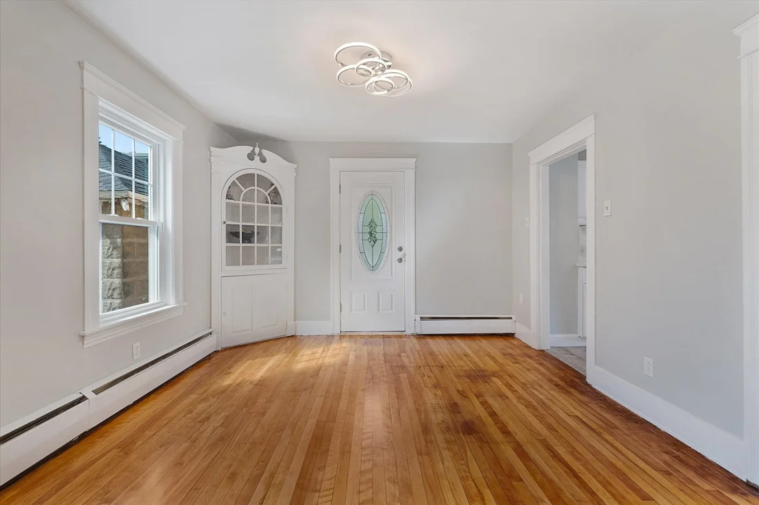Photo of 308 Bridle Path