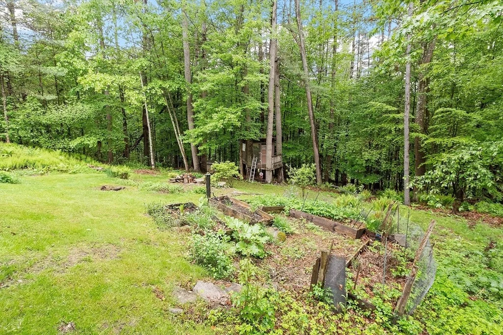 Photo of 16 Mountain Rd
