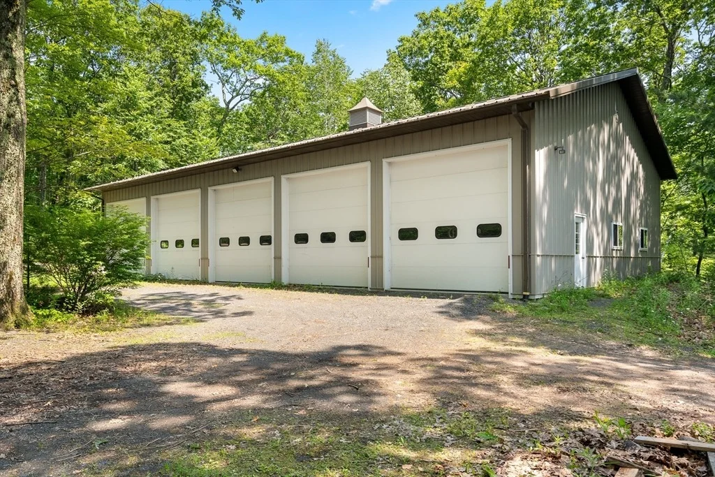 Photo of 90 Pine Ridge Rd