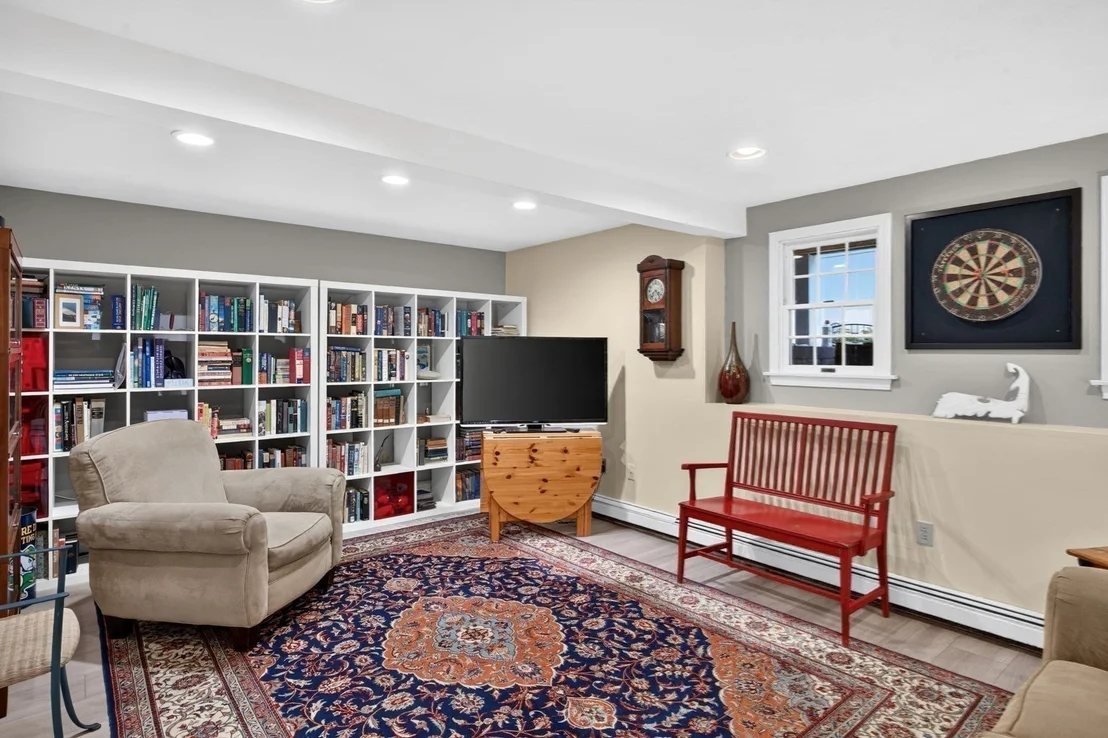 Photo of 34 Dexter Ave