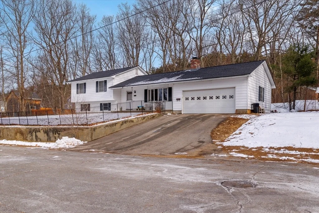 Photo of 65 Lakeview Ave