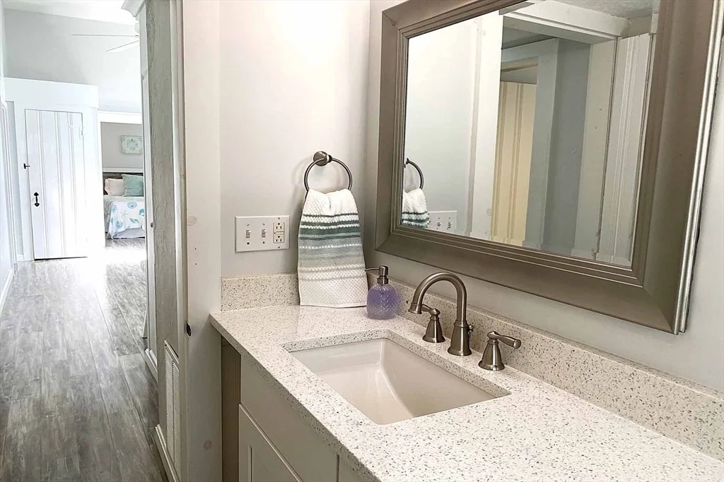 Photo of 10 Wharf Ave