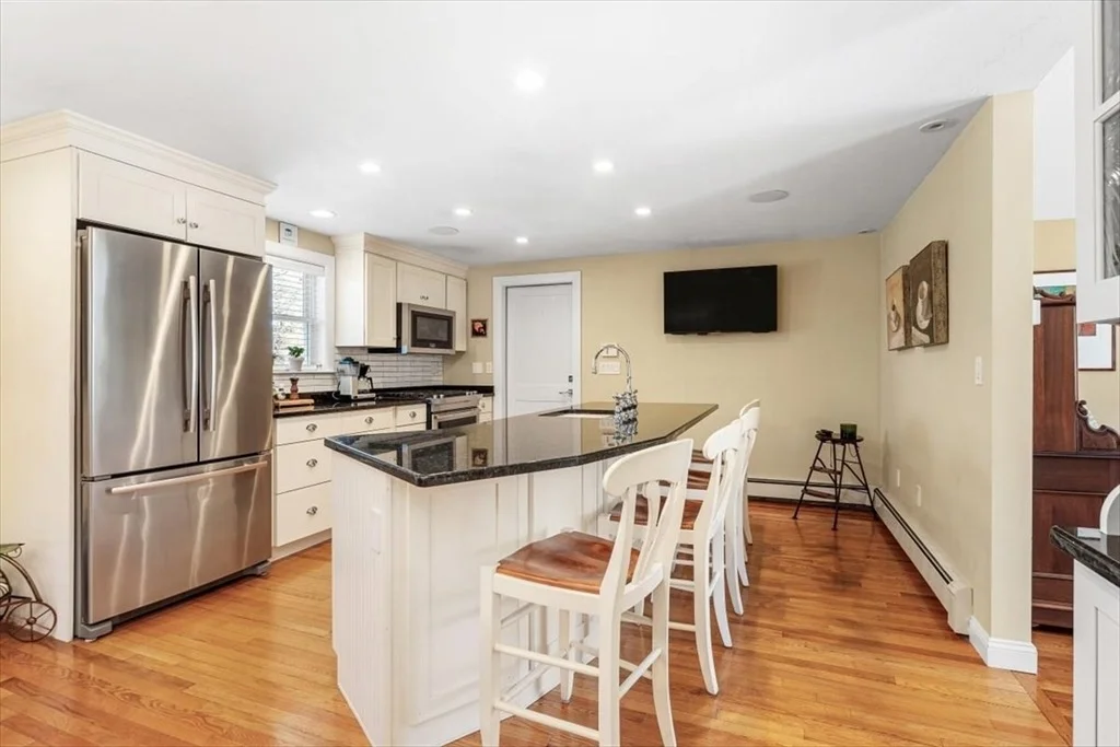 Photo of 7 Peter Hobart Dr