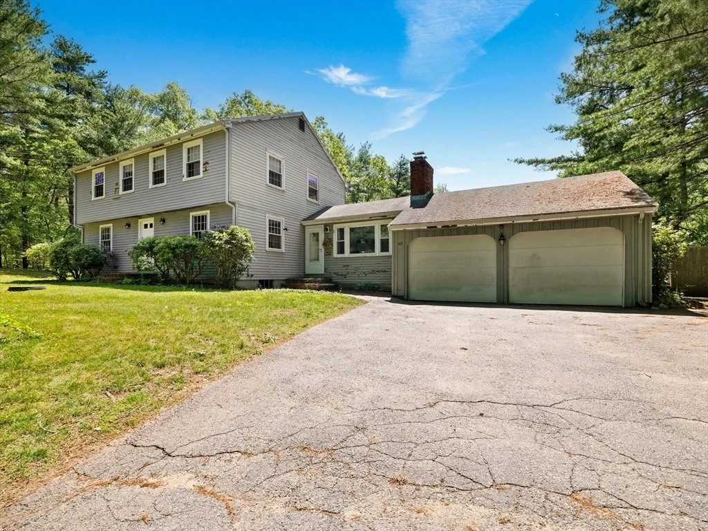 Photo of 147 Bare Hill Road