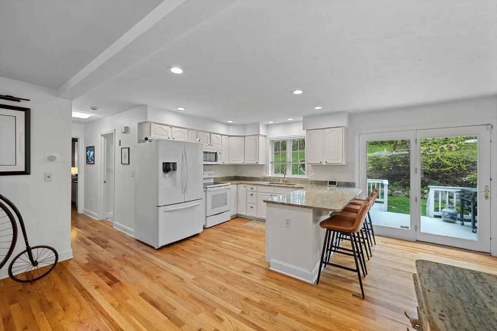 Photo of 13 Thompson Pond Rd