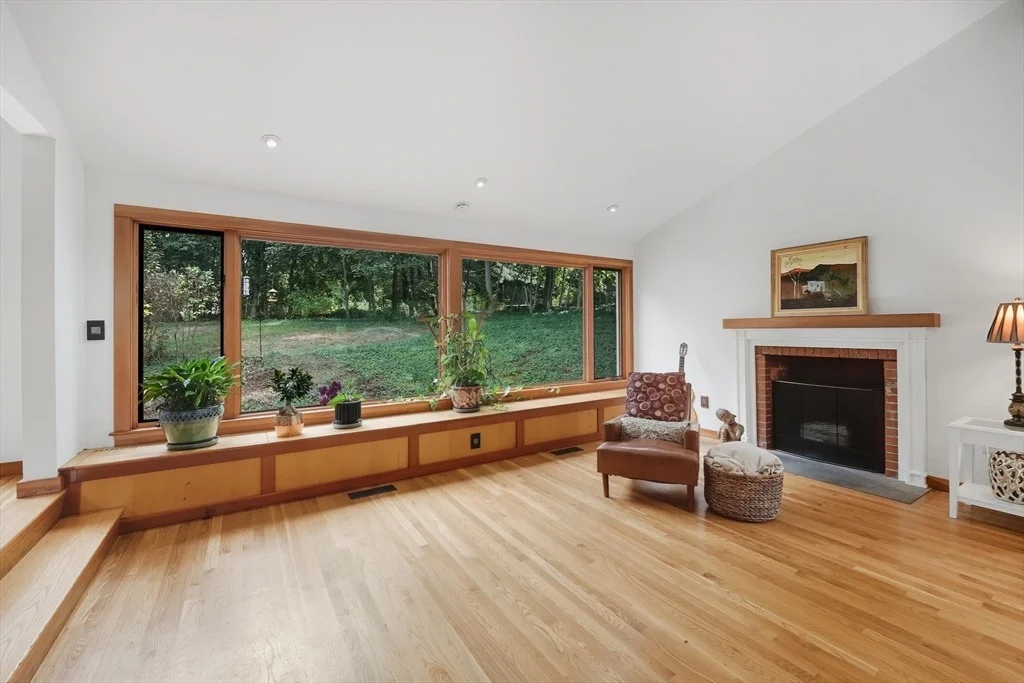 Photo of 54 Minot Rd