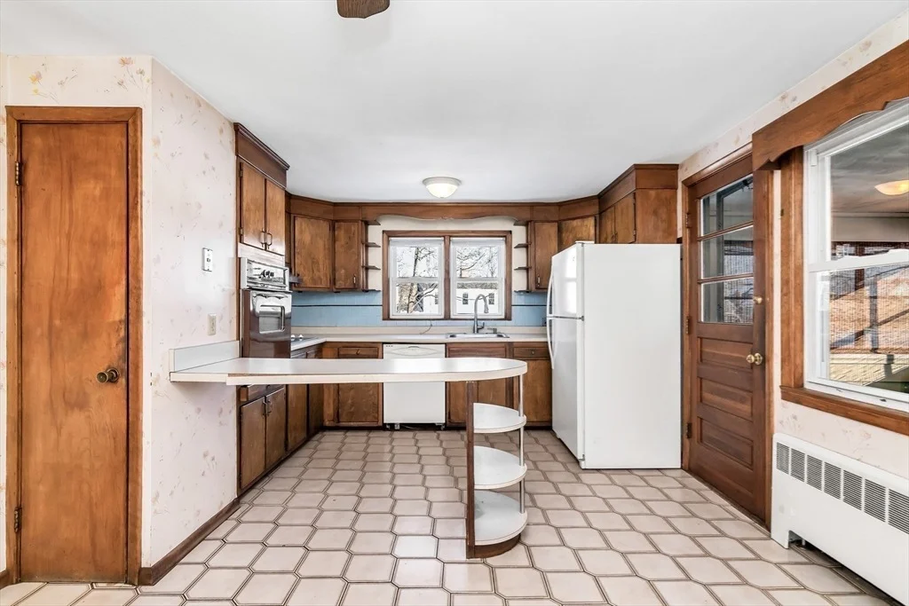 Photo of 31 Webster Ave