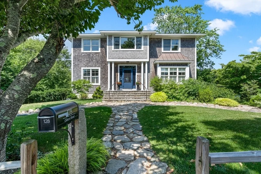 Photo of 128 Gilson