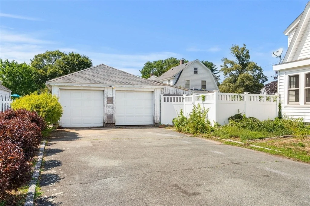 Photo of 12 Casco Rd