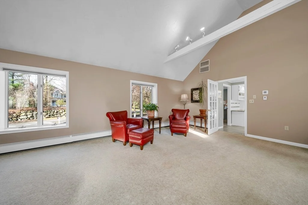 Photo of 315 Candlestick Rd