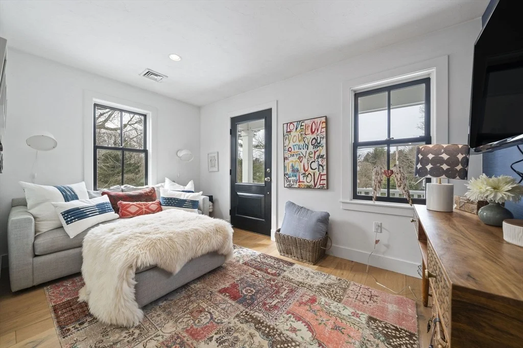 Photo of 229 Spring St