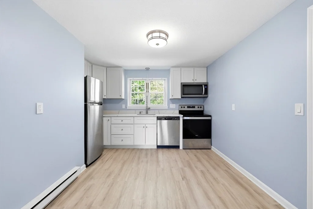 Photo of Unit C at 8 Maple Crest Cir