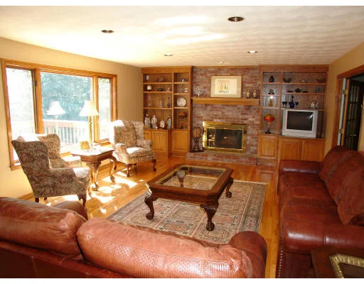 Photo of 12 Oak Point