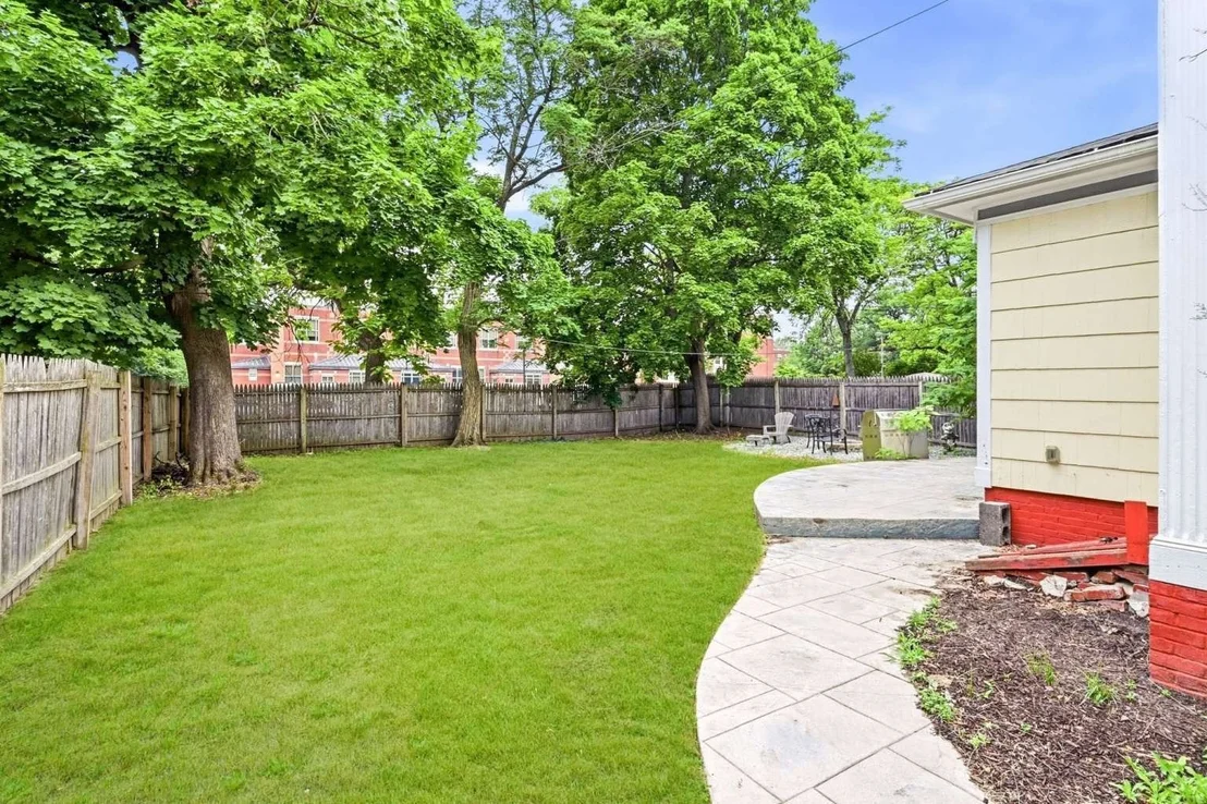 Photo of 30 Beechwood Ave