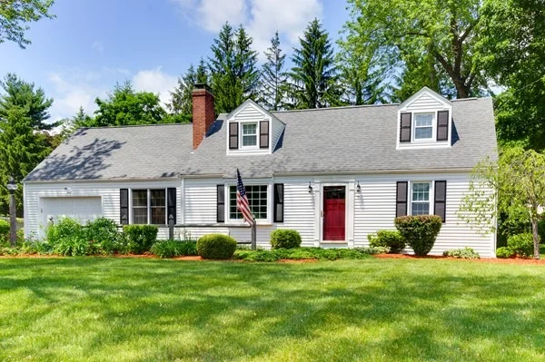 Photo of 9 Sunset Dr