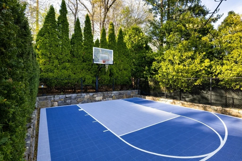 Photo of 40 Singletree Rd