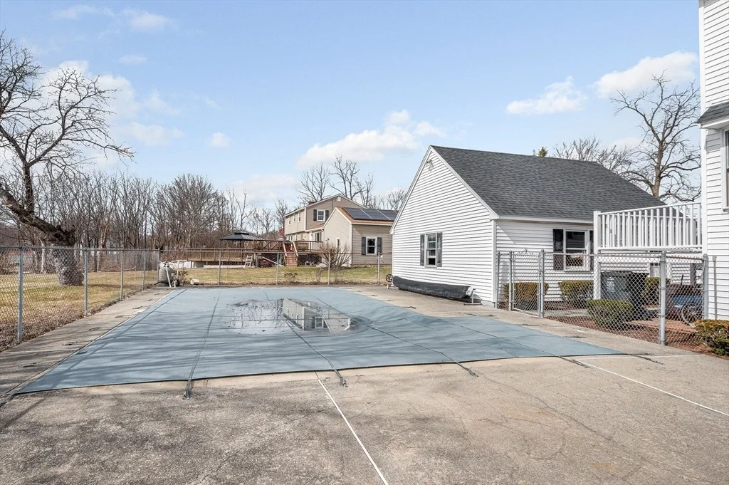 Photo of 287 Fox Ave