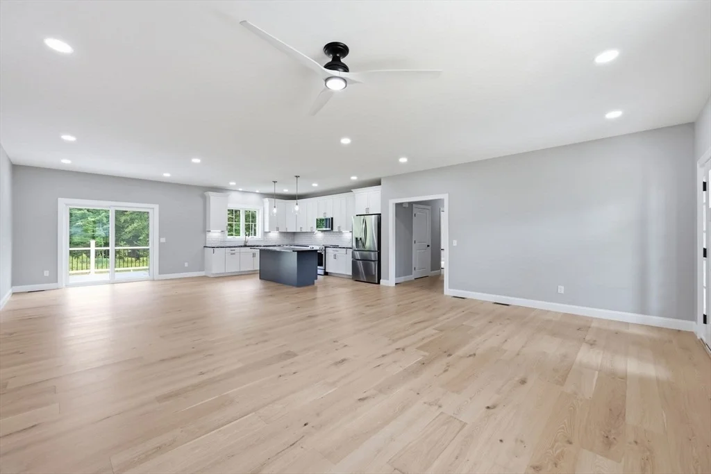 Photo of 17 Silvergrass Ln