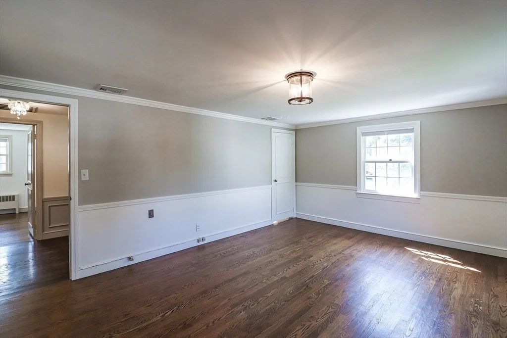 Photo of 595 Laurel Street