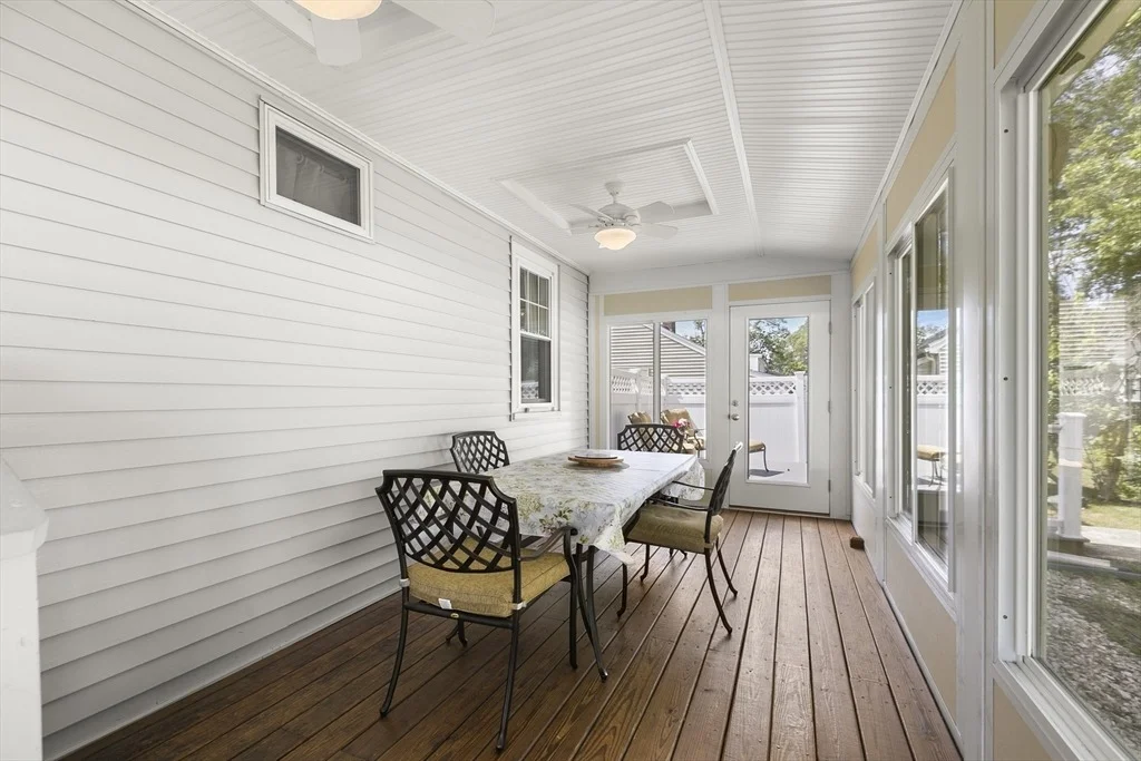 Photo of 43 Longmeadow Road