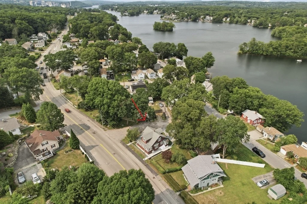 Photo of 365 Lake Avenue