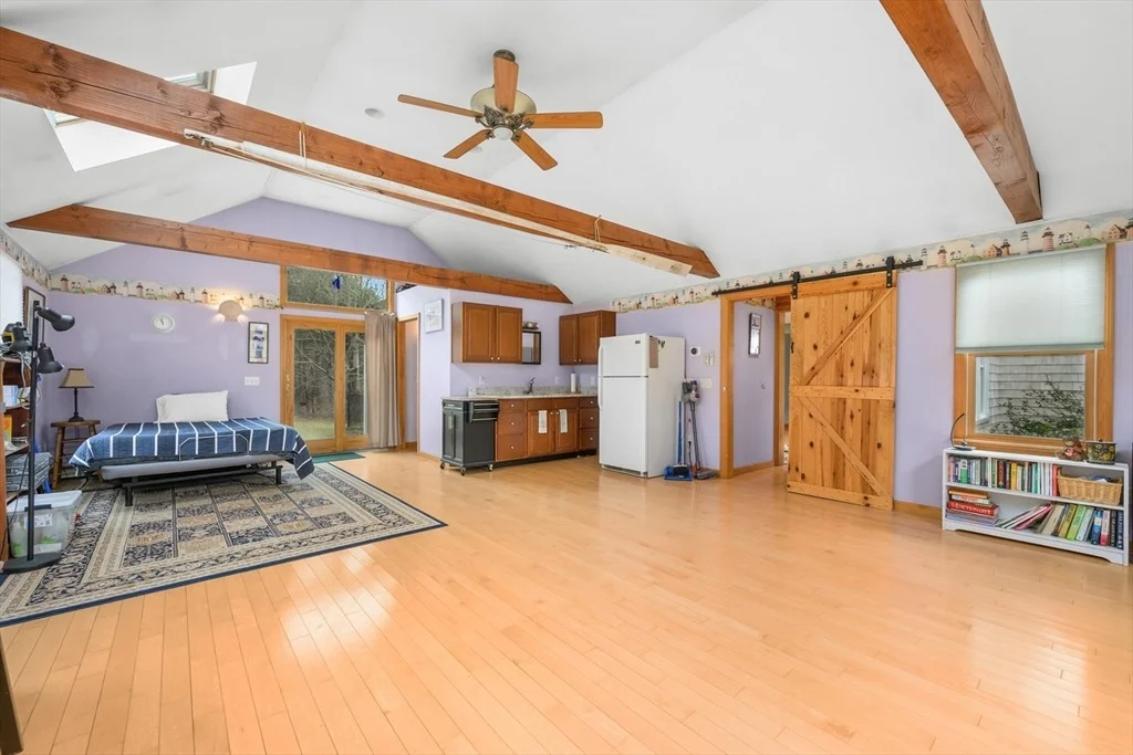 Photo of 2 Short Lots Ln