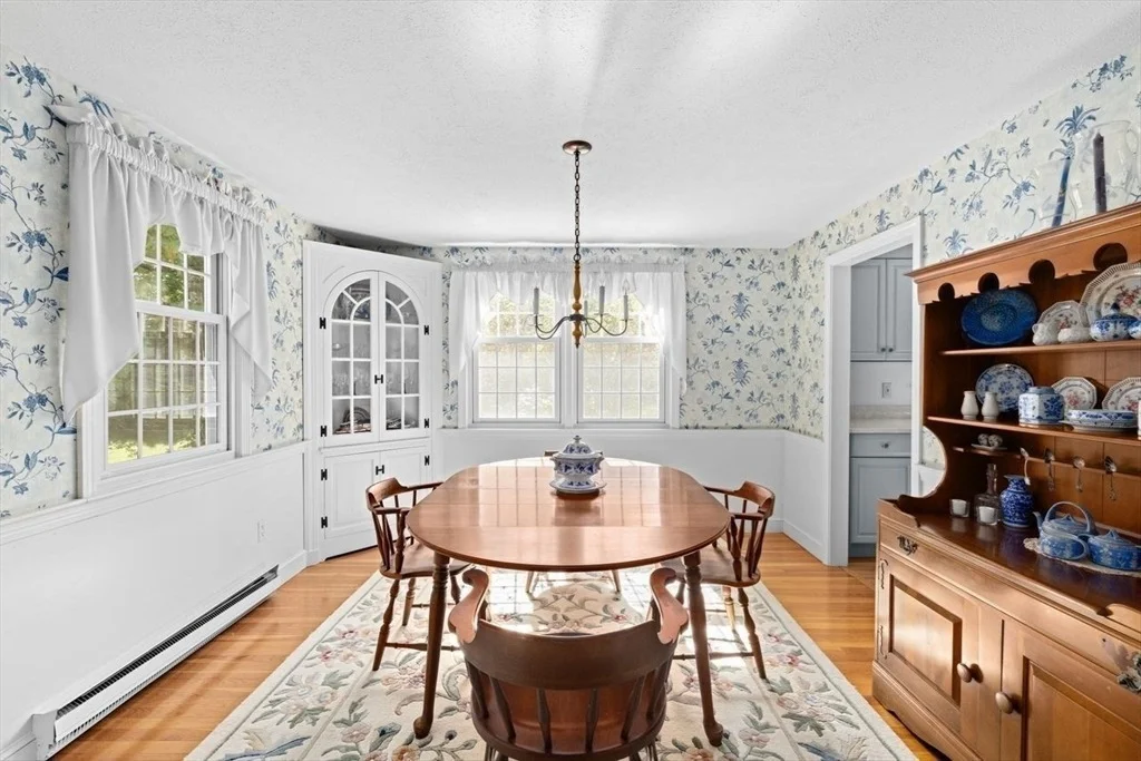 Photo of 28 Riverside Drive