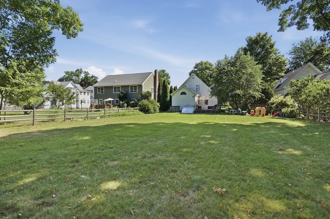 Photo of 19 Forest Avenue
