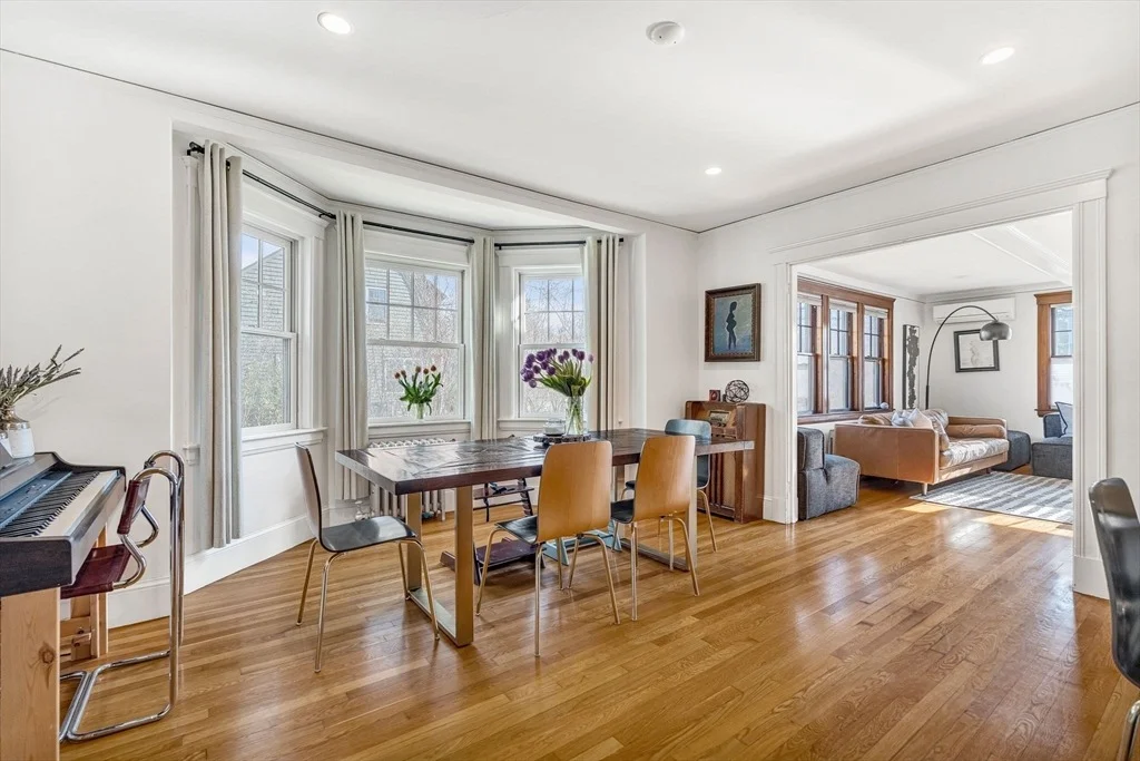 Photo of 711 Webster Street
