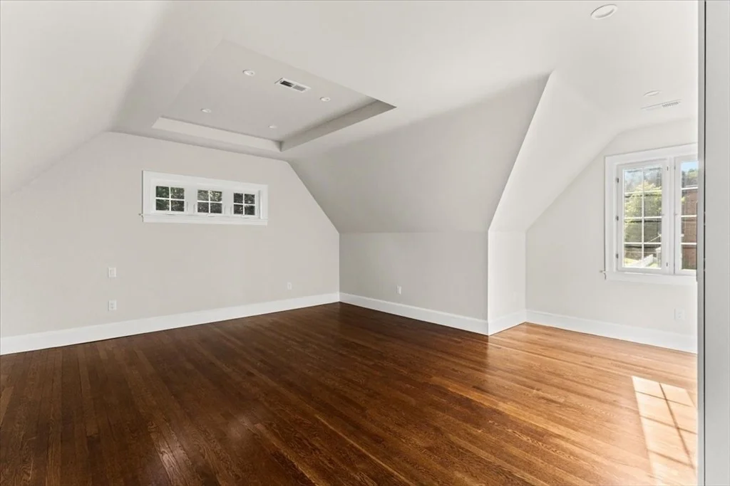 Photo of 8 Chilton Rd