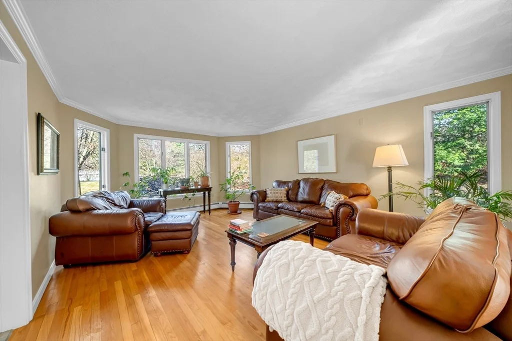 Photo of 315 Candlestick Rd