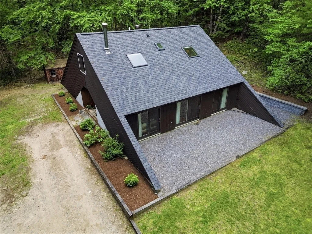 Photo of 39 Hog Hill Road
