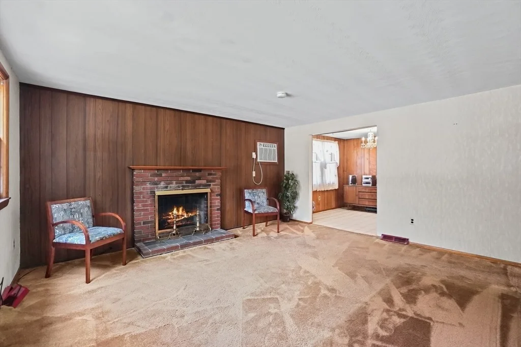 Photo of 111 Crestfield Dr
