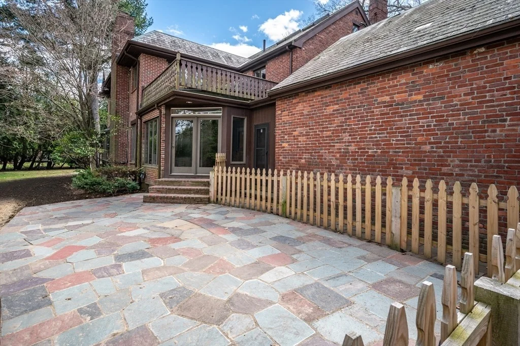 Photo of 81 Brackett Rd