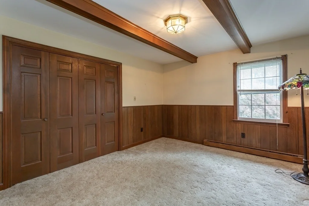 Photo of 84 Thomas Dr