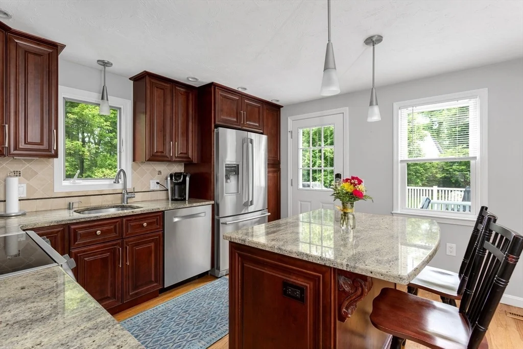 Photo of 194 Crossfield Rd