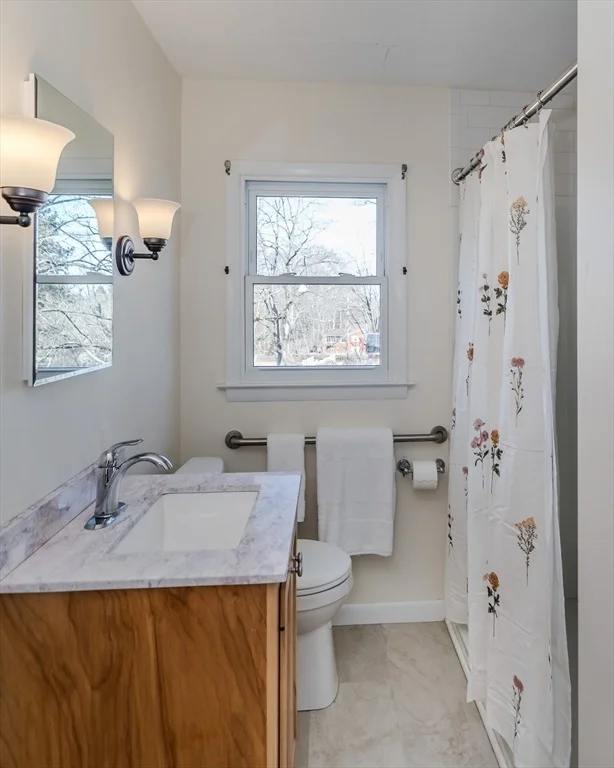 Photo of 18 Highland Cir