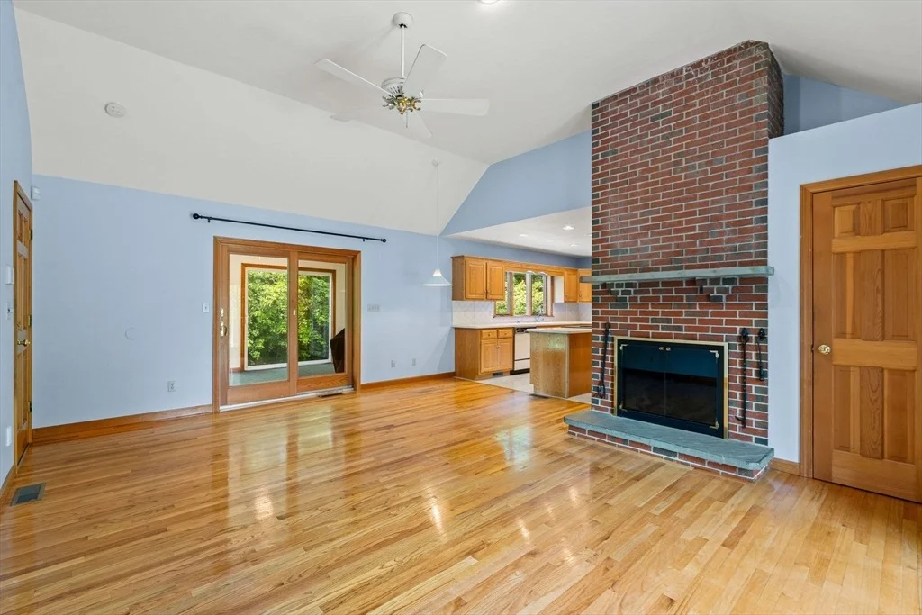 Photo of 33 Coventry Lane