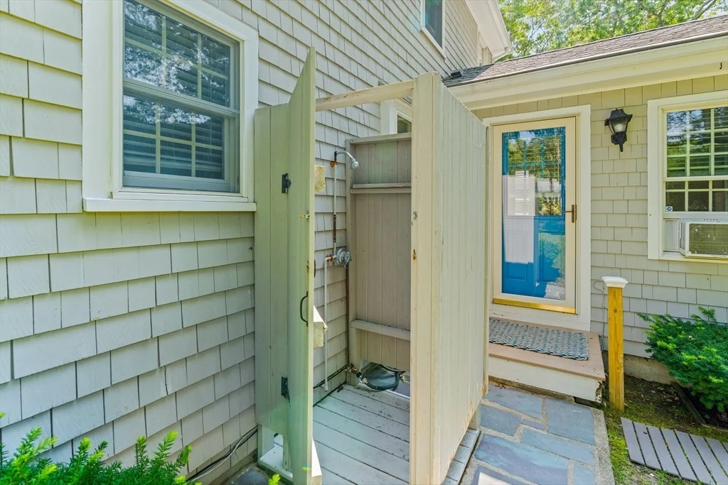 Photo of 20 Monahansett Rd