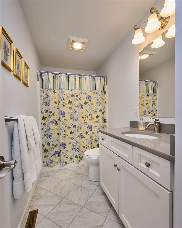 Photo of 420 Hadley Rd