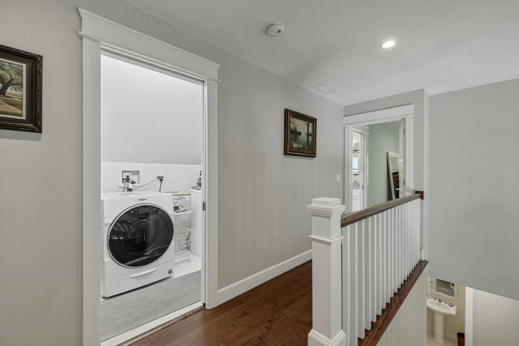 Photo of 12 Crystal Ln