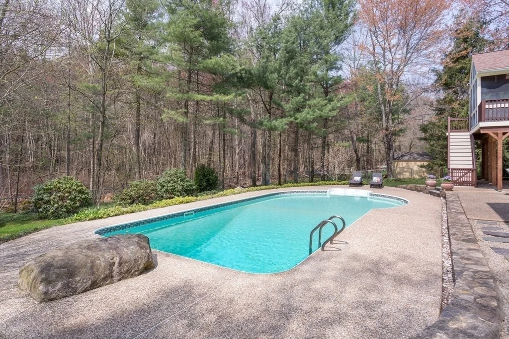 Photo of 74 Oxford Drive
