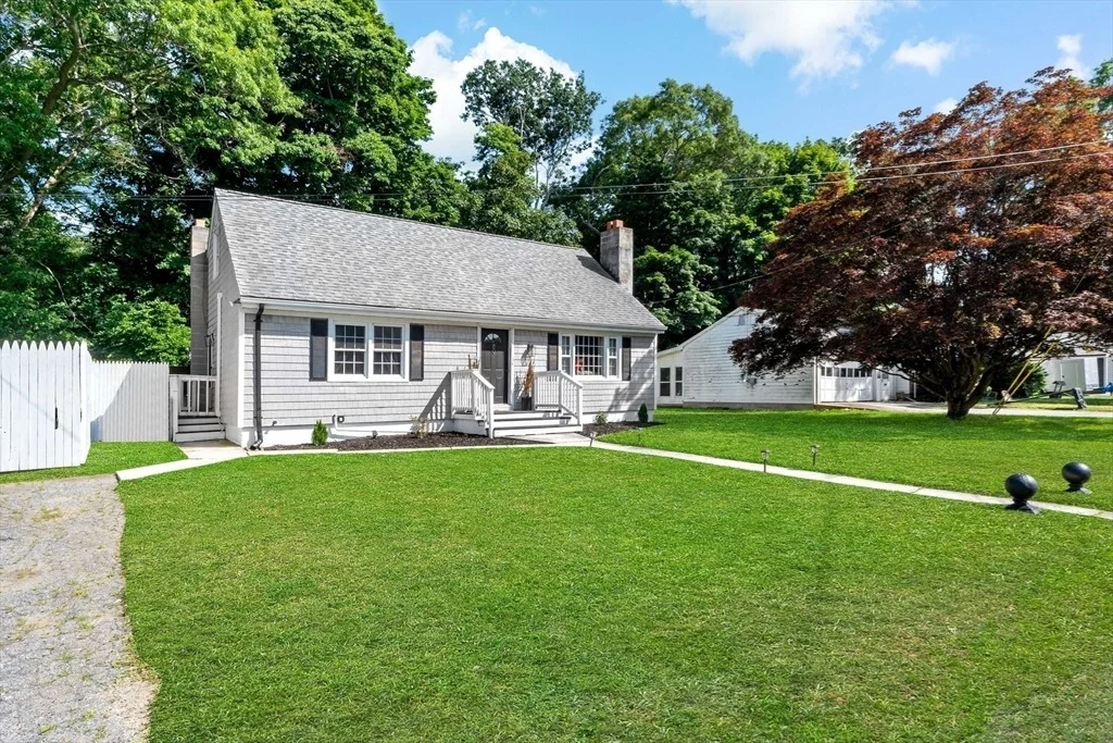 Photo of 80 Briggs Ln