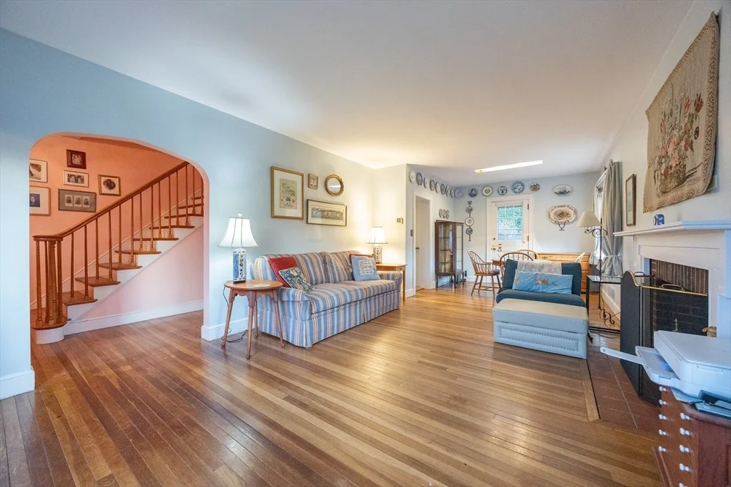 Photo of 51 Barnstable St