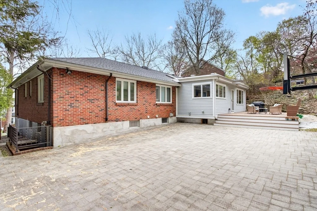 Photo of 76 Goodnough Rd
