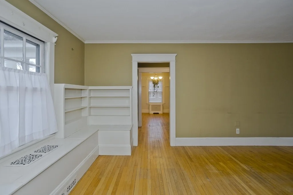 Photo of 29 Rhinebeck Ave