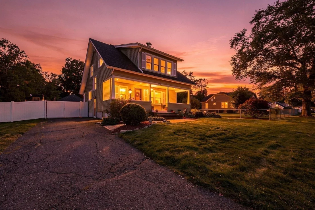 Photo of 154 Ely Ave
